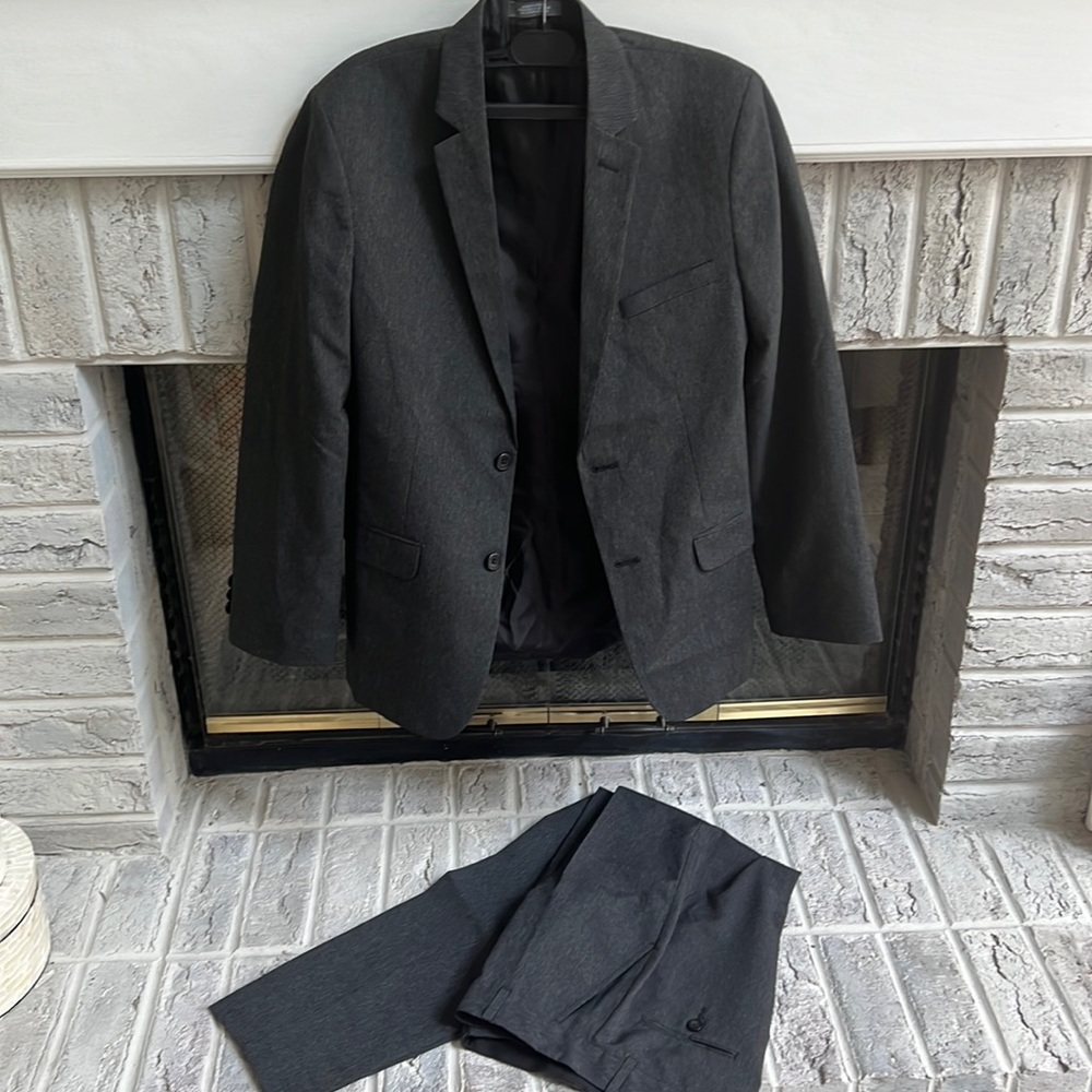 VanHeusen 2pc boys suit